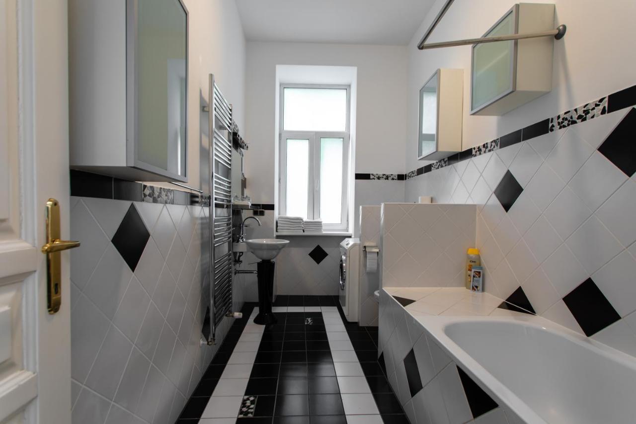 3-Bedroom Apartment In Central Wien Ngoại thất bức ảnh